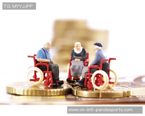 养老？不存在！40岁永动机累瘫了：触球101次 接连10轮狂奔90分钟